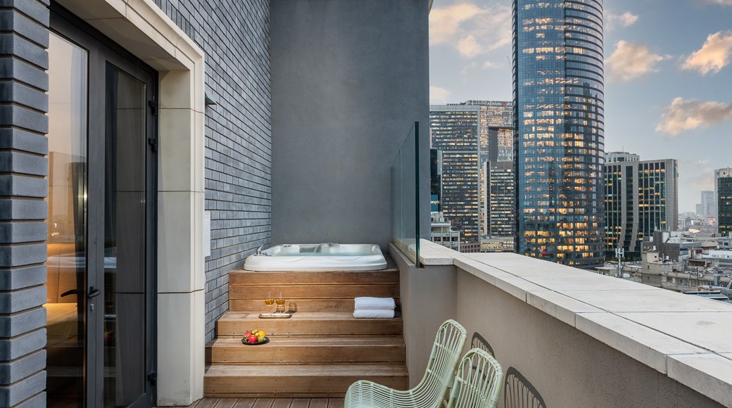 Executive Suite