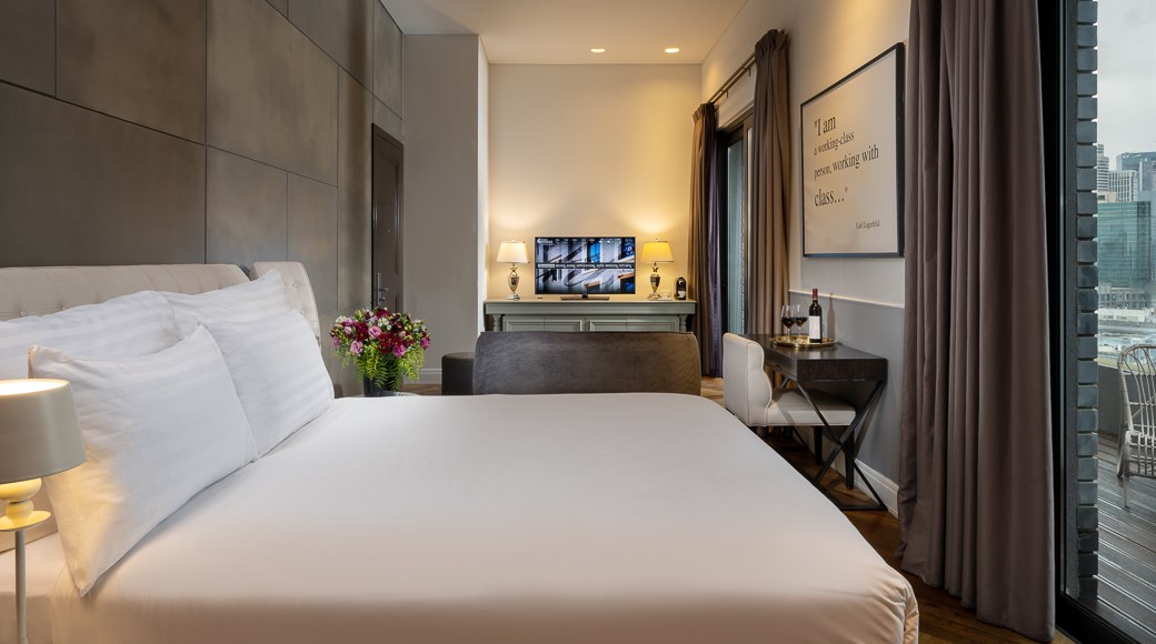 Indigo Hotel Suite