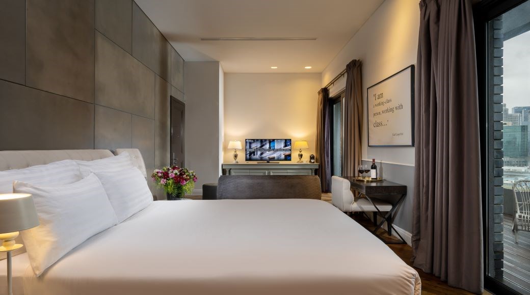 Executive Suite