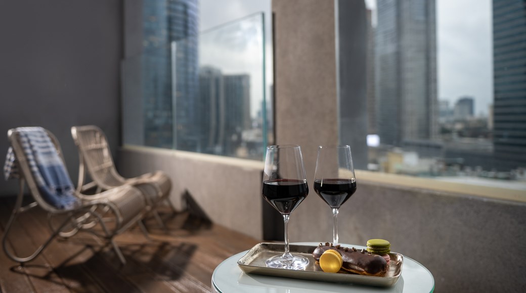 Indigo Hotel Suite