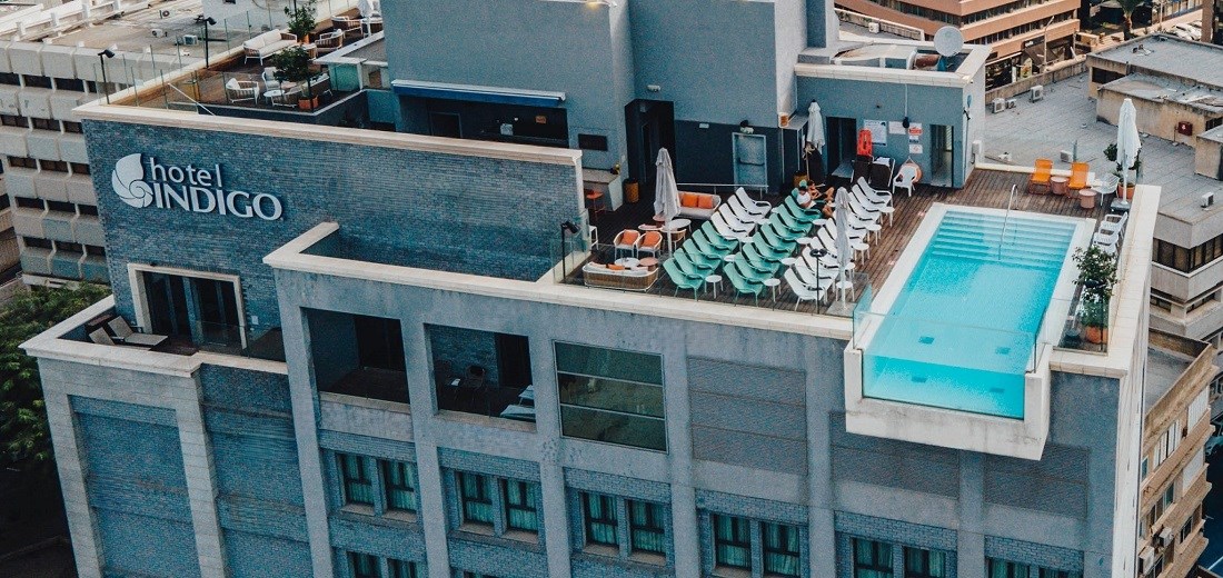  The Hotel’s Rooftop Pool