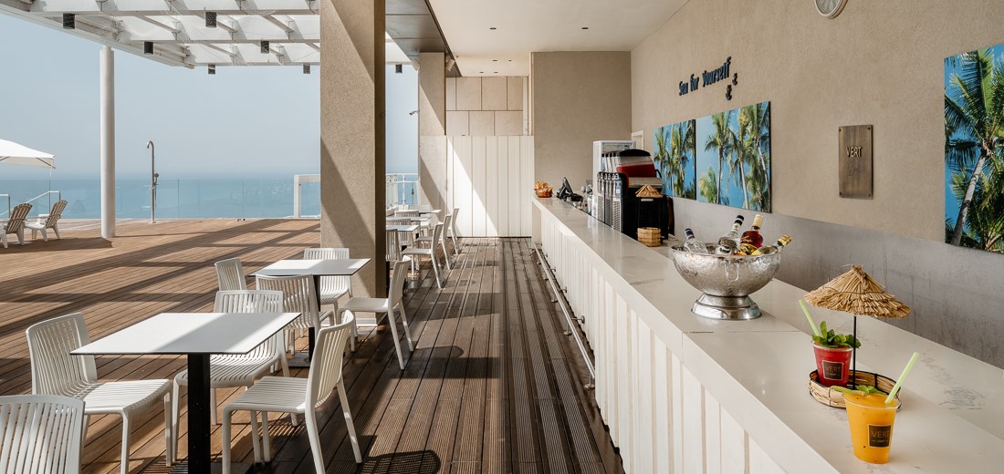 VERT Lagoon Netanya Pool Bar