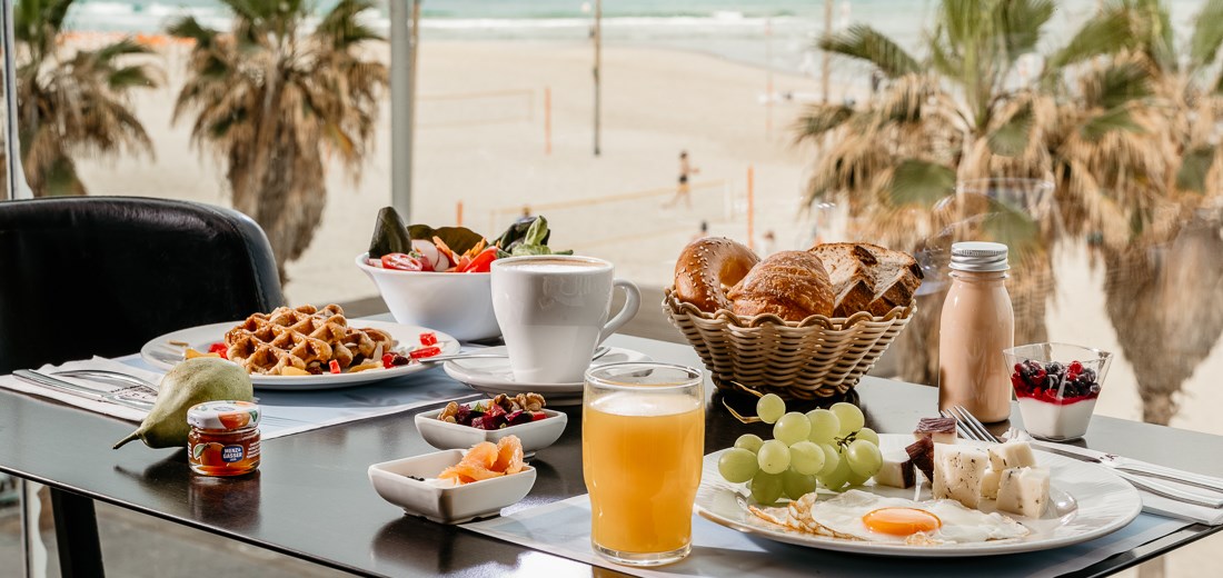 Restaurants At The Crowne Plaza Hotel Tel Aviv