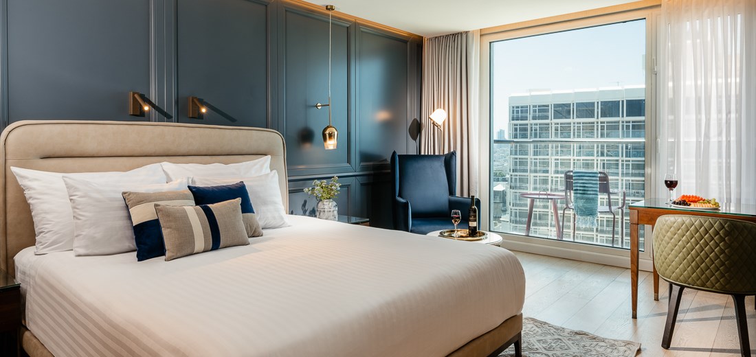 Executive Rooms At The Crowne Plaza Tel Aviv Hotel