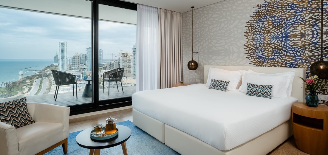 VERT Lagoon Netanya Club Premium Room