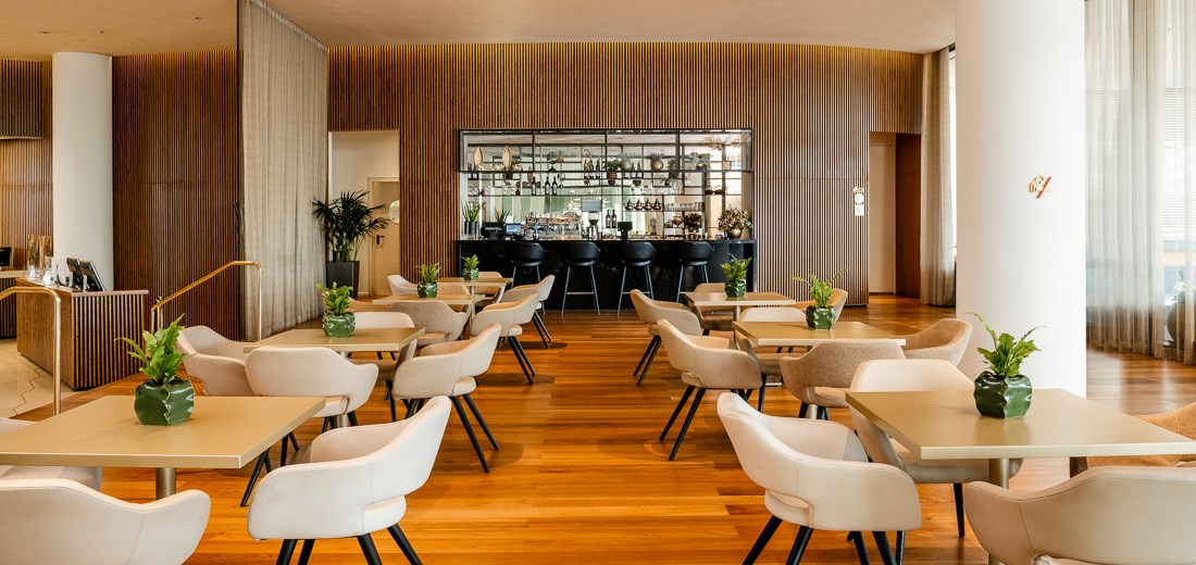 Yacht Restaurant – VERT Lagoon Netanya